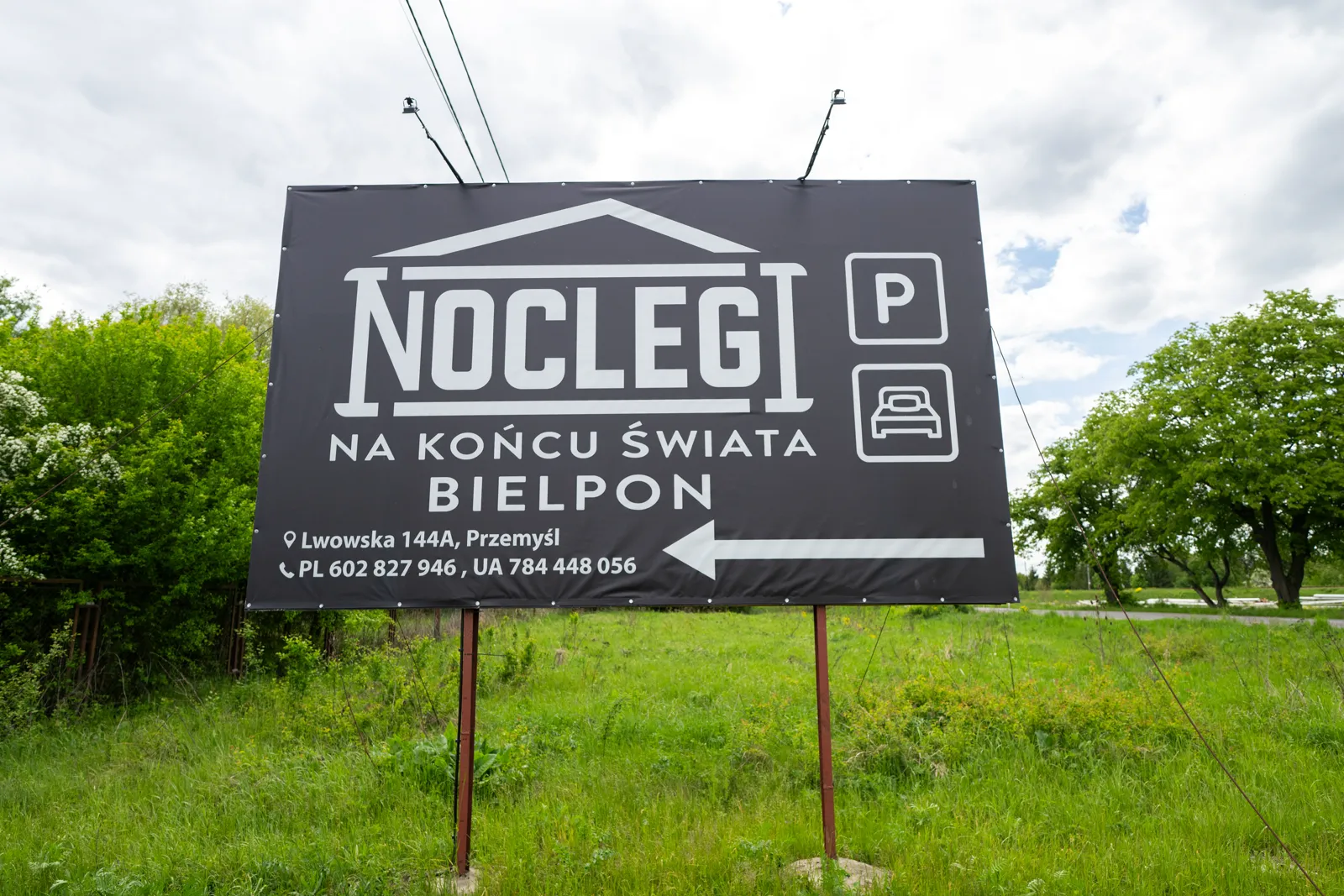 Tablica Bielpon przy drodze, Lwowska 144 A, Przemyśl